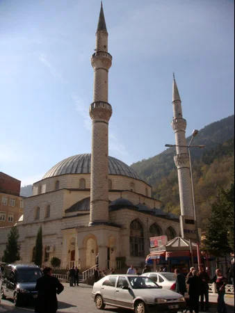 Trabzon Çaykara Merkez Camii