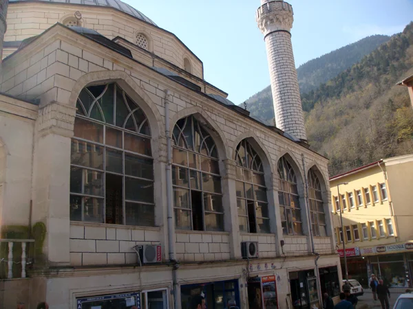 Trabzon Çaykara Merkez Camii